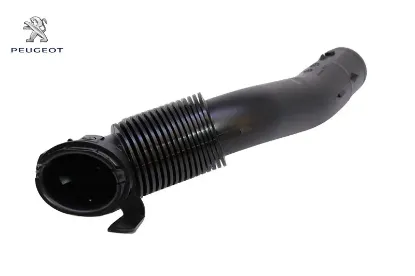 Hava Filtre Hortumu 301/c-elysee Peugeot  9674987480    9823710980 resmi