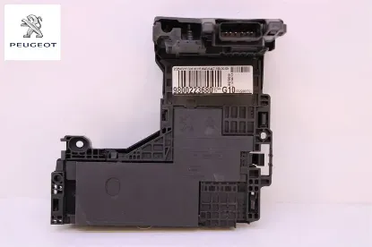 Akü Sigorta Kutusu Peugeot 9800223680 resmi