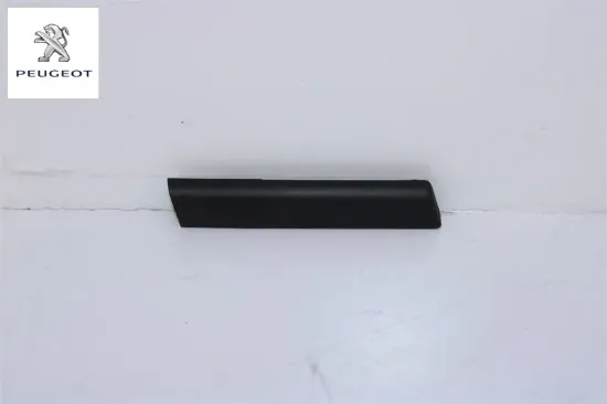 Sağ Arka Cam Fitili Küçük Peugeot 9334.94 resmi