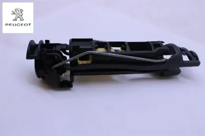 Sol On Koltuk Baslik Burc Peugeot 8911.J9 resmi