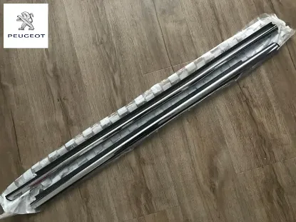 Sağ Arka Cam Diş Fitil Peugeot 9677642080 resmi