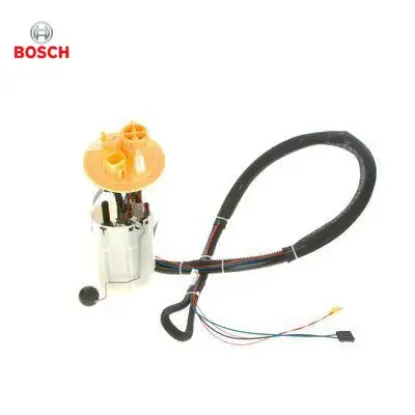 Depo şamandırası s60 2.0t-2.4t 00-10 2.3 t5 00-02 s80 2.0t 99-06 benzinli fiş sağda 1582980052 15829 8683329/ 30636490/ 31261128/ 30769013 resmi