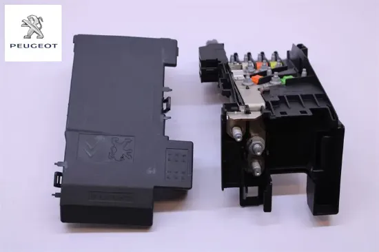 Motor ıcı sıgorta kutusu pga beynı yoktur 3008-308-5008- rcz 6500.Gr resmi