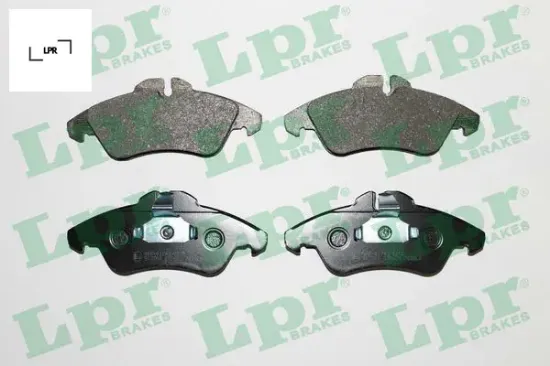 Fren balatası on mercedes w638 b901>b904 . Vw lt 28-35-46 lpr a0024203920/ 2d0698151 resmi