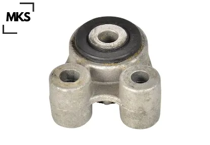 Şanzuman takozu focus ıı 04-12 cmax 03-07 10 s40 c30 c70 v50 3 03-09 mks 1370378/ 3m516p090ac resmi