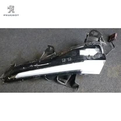 Sag gunduz farı peugeot  resmi