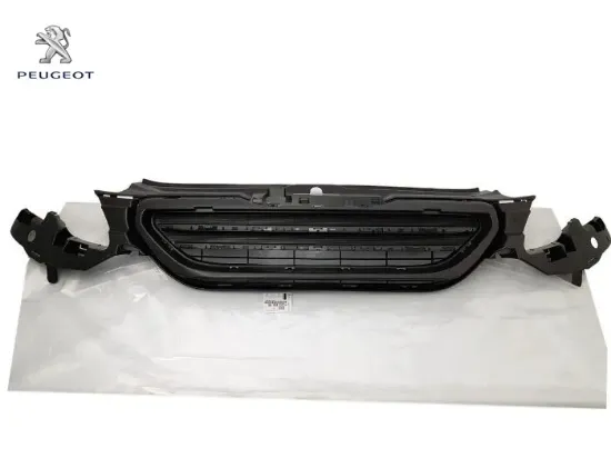 Ön tampon üst bakalit peugeot  resmi