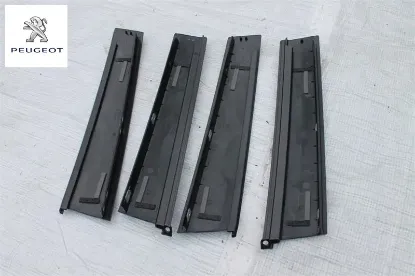 Sağ ön kapı direk bandı//peugeot peugeot  resmi