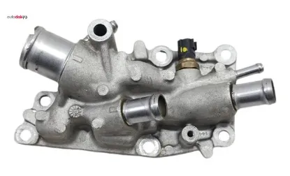 Termostat su pompası dağıtım kutusu megane ıv borulu 1.6 benzinli h4m 110604754r autodak 110604754r resmi