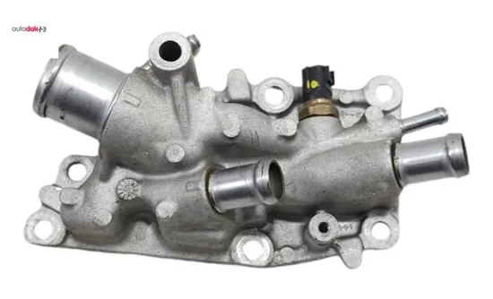 Termostat su pompası dağıtım kutusu megane ıv borulu 1.6 benzinli h4m 110604754r autodak 110604754r resmi