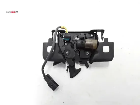 Motor kaput kilidi elektrikli renault captur 13>clıo ıv 12>trafıc ııı 15>zoe 12> 656011705R resmi