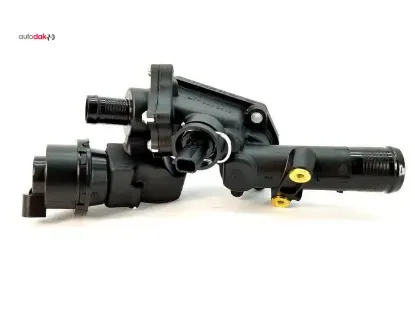 Termostat 83 c renault symbol ııı 14> megane ıv 16> clıo ıv 12> captur 13> duster 12> dokker 12> 1. 110608431R/ 1106000Q0Y resmi