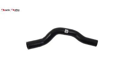 Radyatör giriş hortumu b-max fıesta vı tourneo courıer transıt courıer  1.4 tdcı 1.5 tdcı 1.6 tdcı 1 Nıfea 1693274/ AV218B274BA/ AV218B274BB/ 1706843 resmi