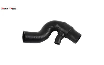 Turbo hortumu passat b5 3b2 passat b5 varıant 3b5 passat b5.5 3b3 p Nıfea 4B0145832B resmi